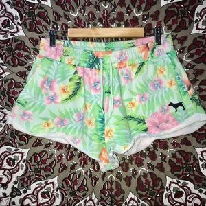 PINK Victoria's Secret Shorts - VS PINK Floral Palm Beach Shorts PINK Victoria's Secret Shorts - VS PINK Floral Palm Beach Shorts